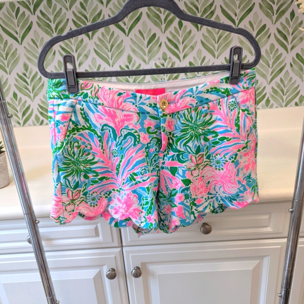 Lilly Pulitzer Buttercup Knit Shorts Leaf It Wild 6